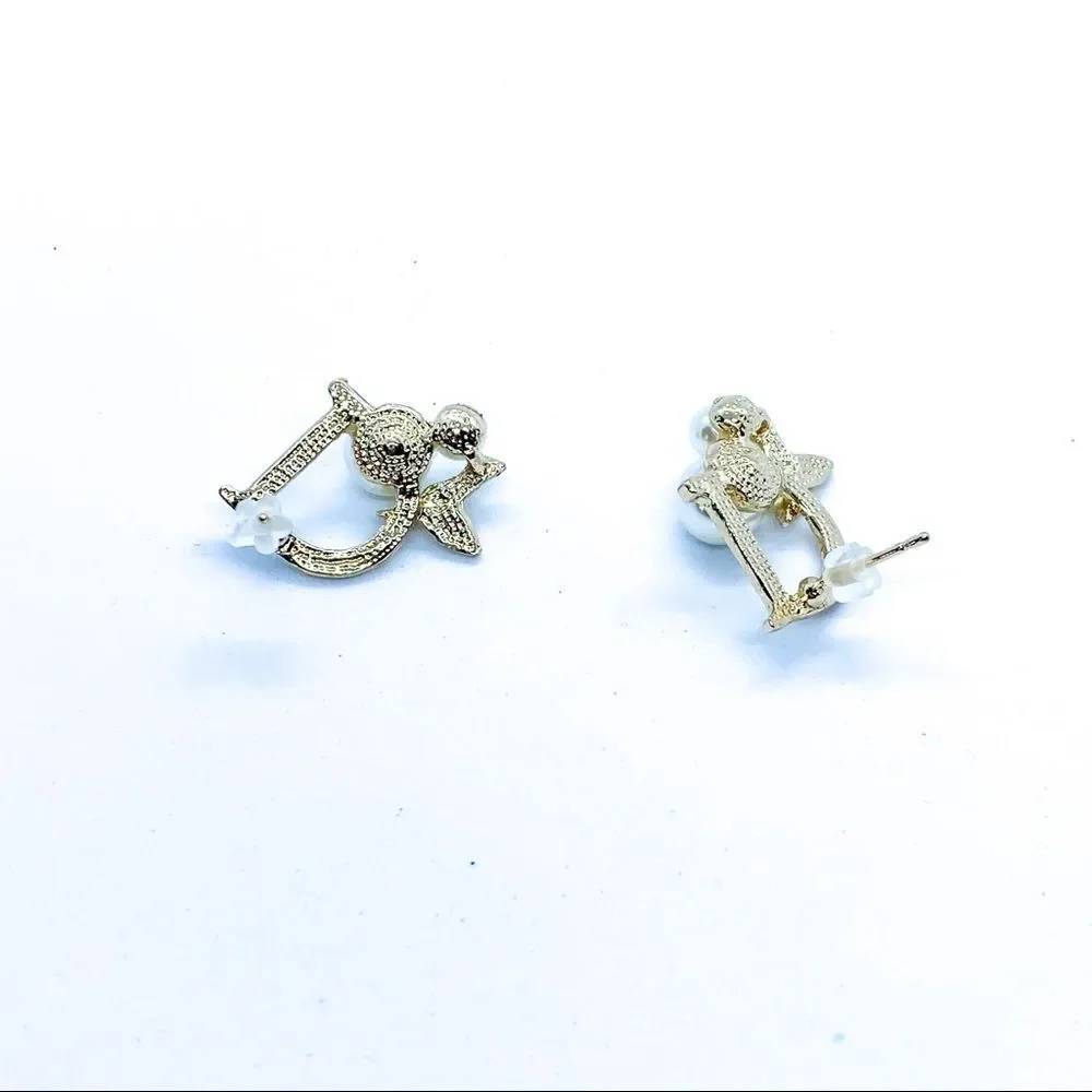 NWT Gold Letter “D”Faux Pearl Dove Fashion Earring